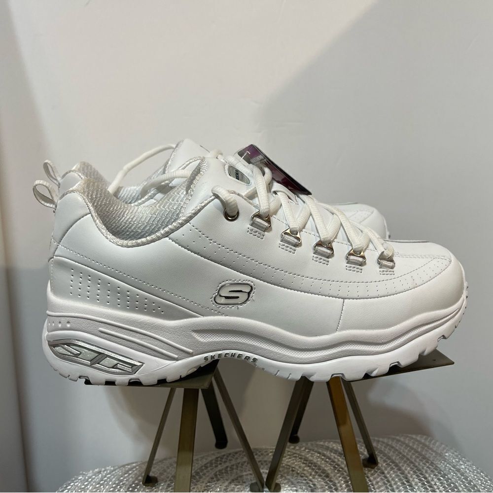Sketchers Women’s Sport Premium Sneaker Size 10 White Leather NWT - Picture 3 of 12